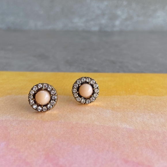 Minimal Swarovski Blush Earrings - Picture 10 of 10